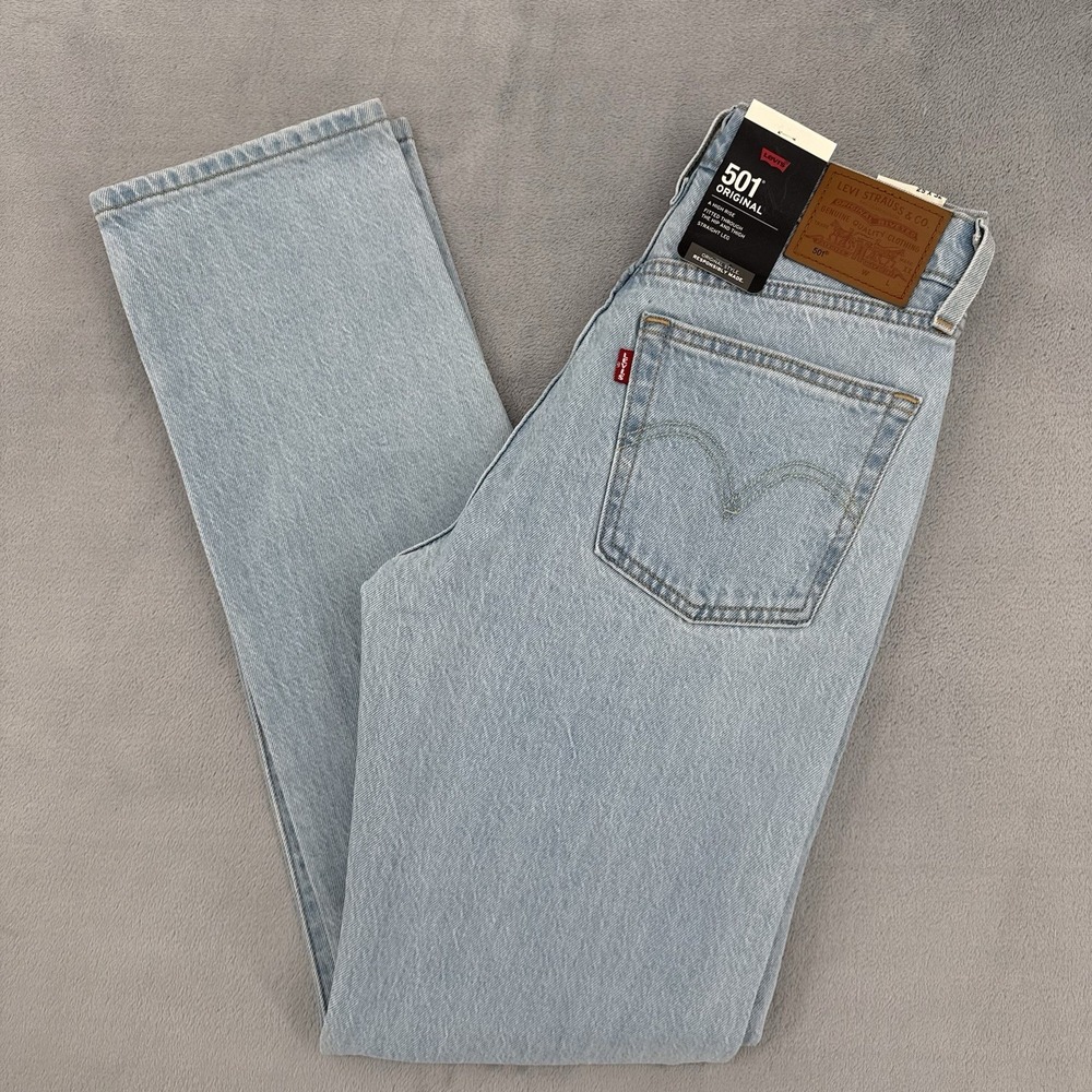 Levi's 501 Jeans Womens 25 x 32 Light Wash Button Fly Straight High Rise Denim